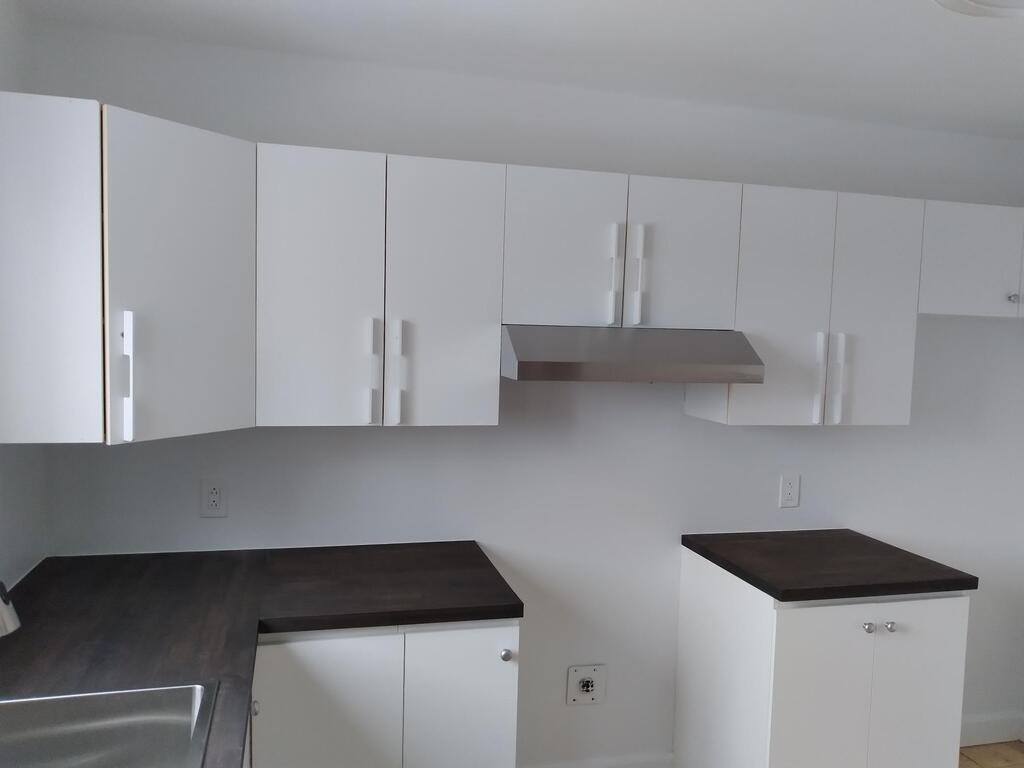 Mercier: 4 ½ Rénové, Chauffer-eau Chaude | 3220555