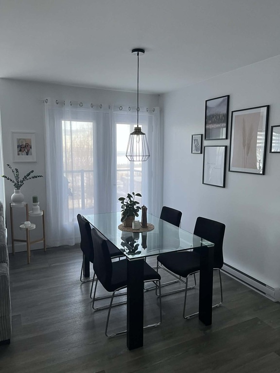 Logement Avec Vue Sur Le Fleuve | 3220574