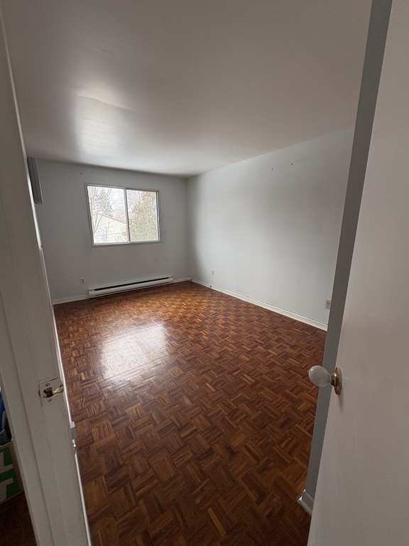 3 1/2 Avec 2 Balcons | 3220616