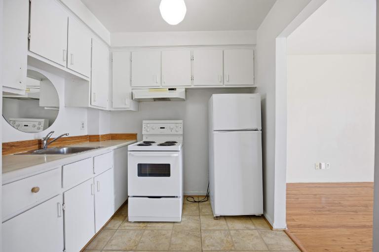 1 CH - 1 SDB - Montréal - $1,000 /mo | 3220759