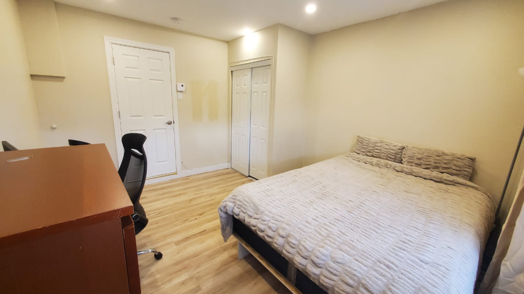 App 3 ½ Lumineux . | 3220816