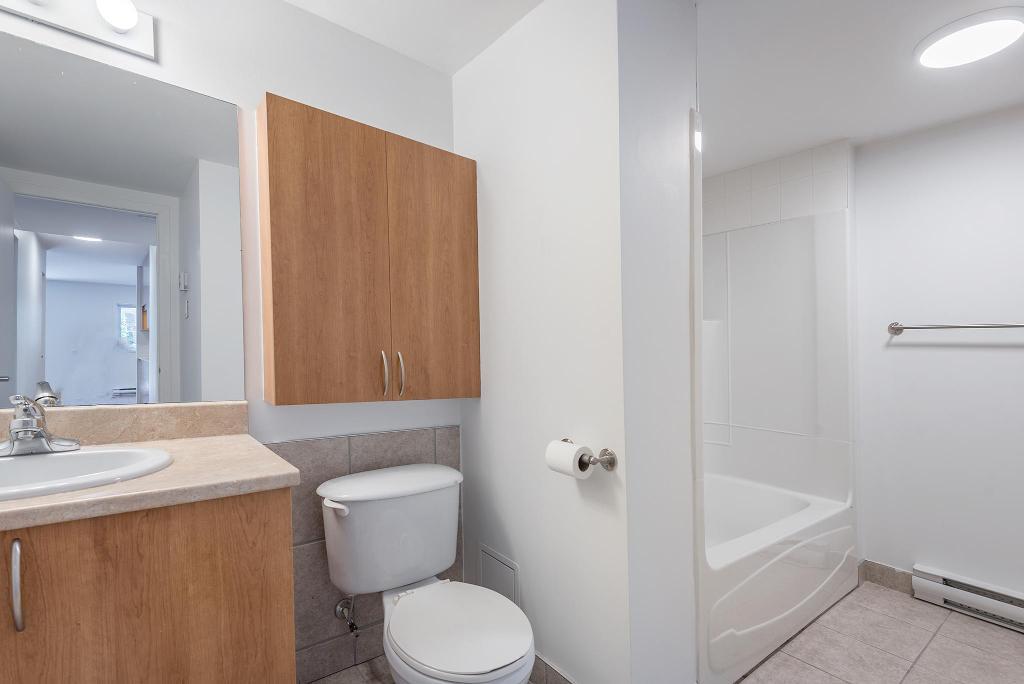 3 1/2 AVEC TERRASSE SAINT-BASILE-LE-GRAND ADJACENT SAINT-BRUNO-DE-MONTARVILLE | 3220930