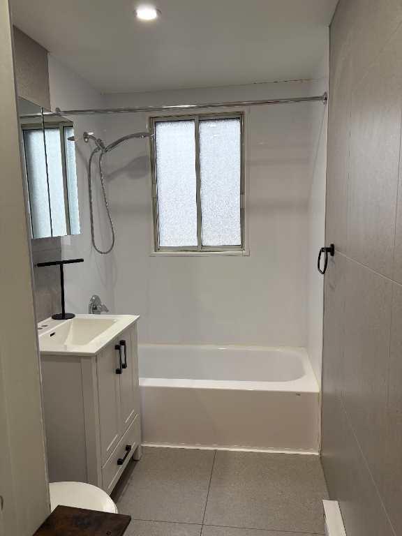 APARTEMENT 4 PIECES ET DEMIE A LOUER ,DEUXIEME ETAGE. | 3220934