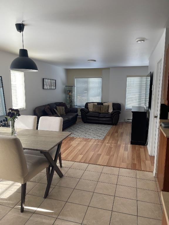 Gd 4 1/2 sur Hortensia-La Plaine disponible | 3220963