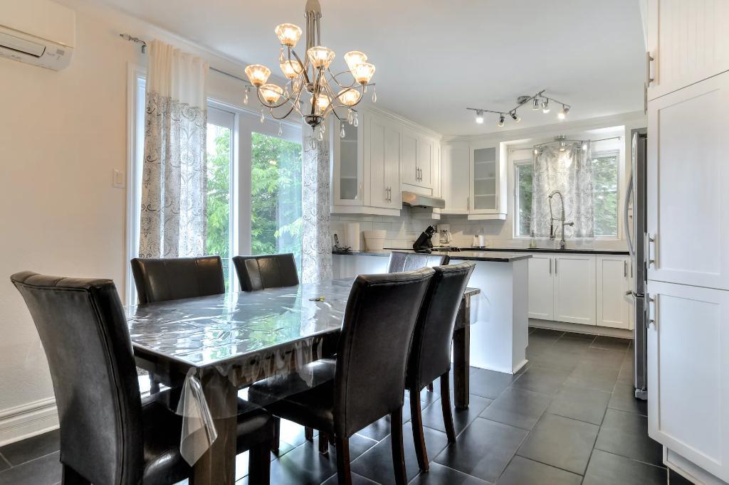 ANJOU 5 1/2 PRES DE PLACE VERSAILLES | 3220965