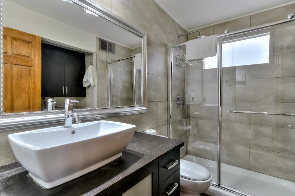 ANJOU 5 1/2 PRES DE PLACE VERSAILLES | 3220965