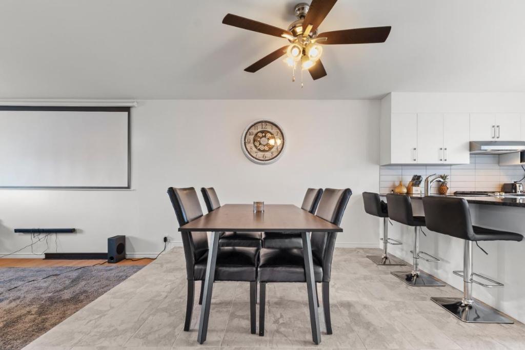 Grand 4 (1/2) Rénové à Louer à Laval | 3221016