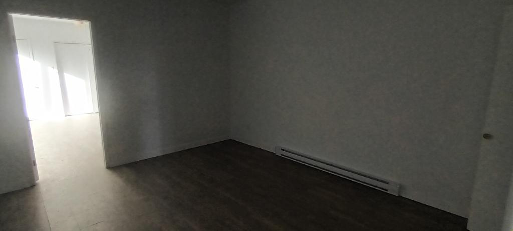 HOCHELAGA ET VIAU GRAND 6 1/2 3 GRANDES CHAMBRES FERMÉE | 3221041