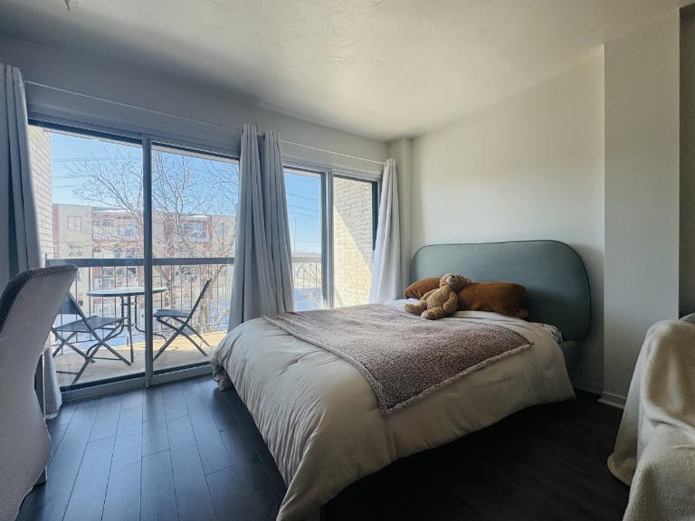 Loft entièrement meublé à louer Sainte-Foy / Sillery septembre 2026 | 3228908