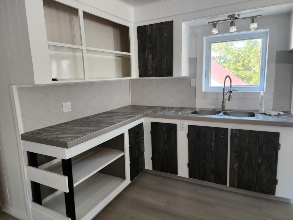 4 1/2 Fraichement Rénové | 3221534