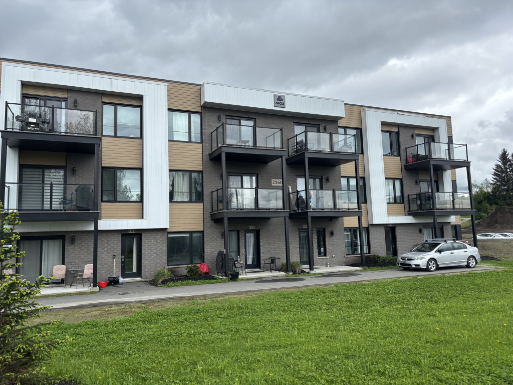 MAGNIFIQUE 4½ | CONSTRUCTION RÉCENTE | 3221760