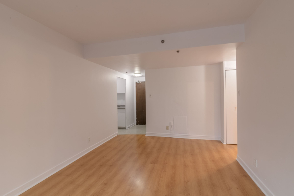 3 1/2 - MILTON PARK | 3221773