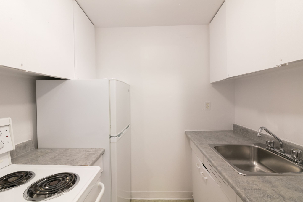 3 1/2 - MILTON PARK | 3221773