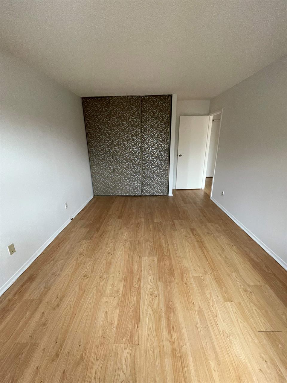 1 CH - 1 SDB - Côte Saint-Luc - $1,304 /mo | 3221784