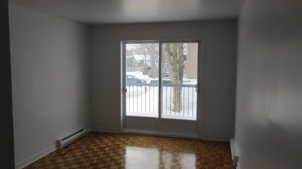 À Charny 3 1/2 875$ Juillet 2025 | 3221936