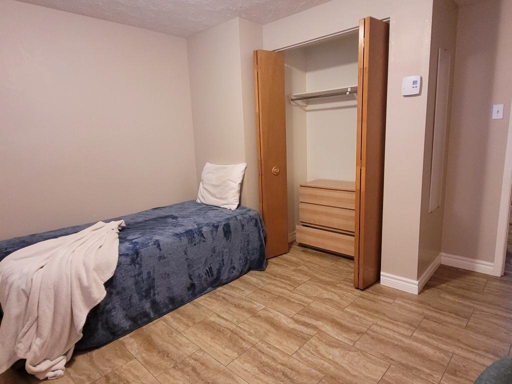 Chambre près du CEGEP. Étudiant 17-22 ans. Bail de 12 mois | 3221946