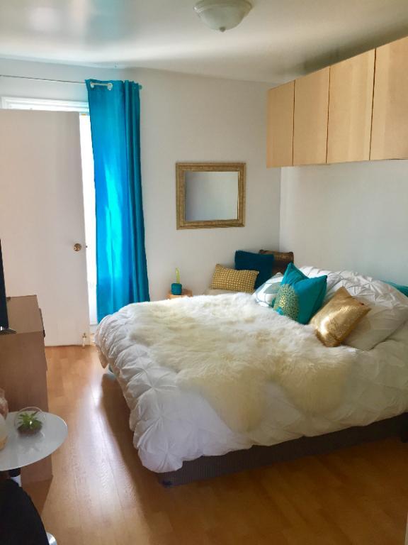 Beau grand 3 1/2, meublé, dans un duplex,centre-ville | 3221950