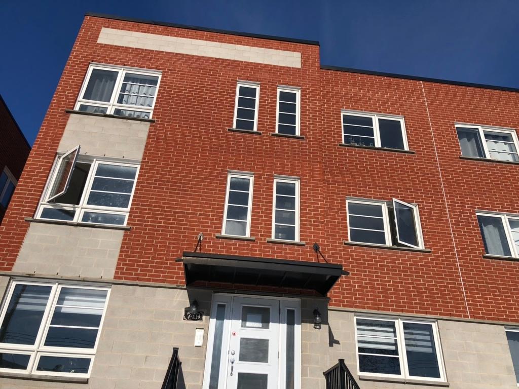 PAT :: 4 1/2 condo :: Demi sous sol | 3221967