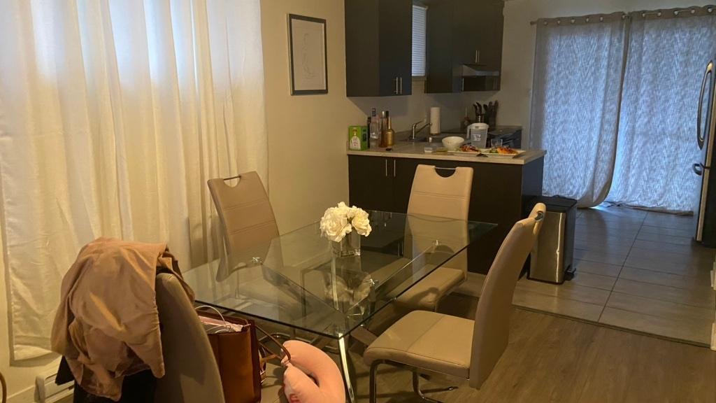 PAT :: 4 1/2 condo :: Demi sous sol | 3221967