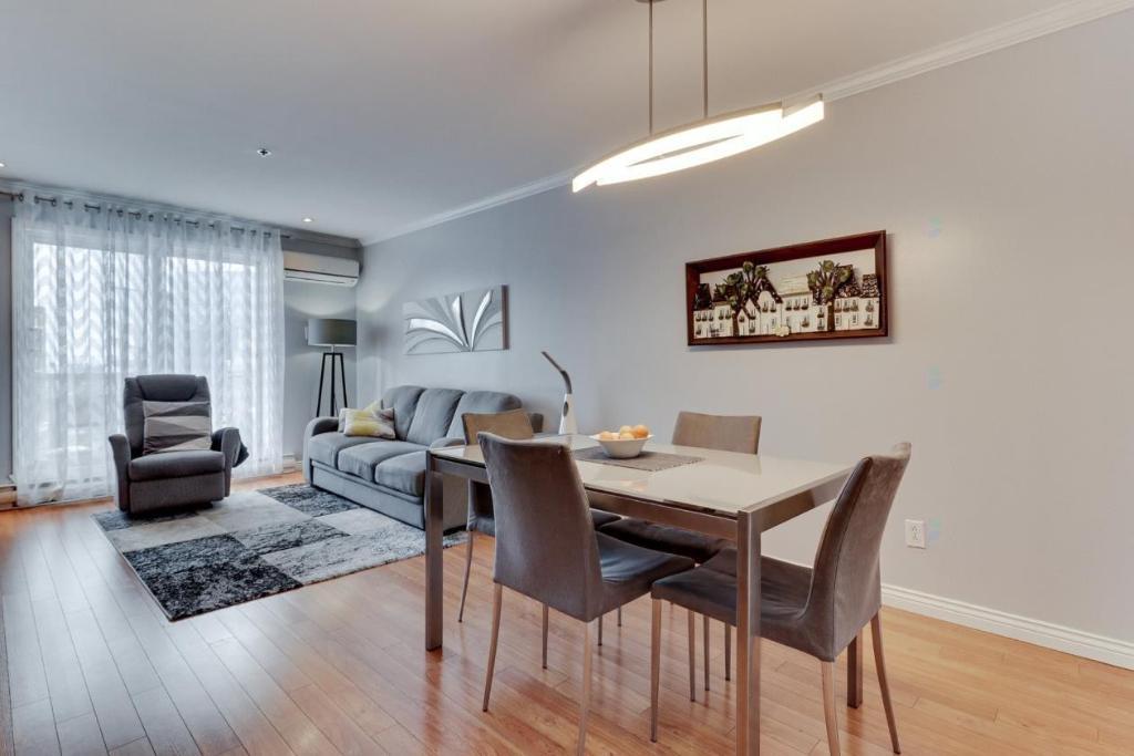 Condo à louer (Anjou) avec Garage et stationnement extérieur | 3222003