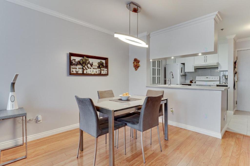 Condo à louer (Anjou) avec Garage et stationnement extérieur | 3222003