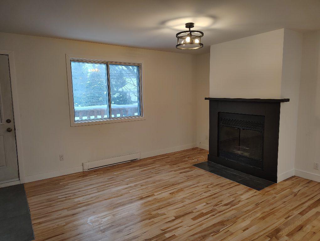 4 1/2 tout rénové à st sauveur | 3222064