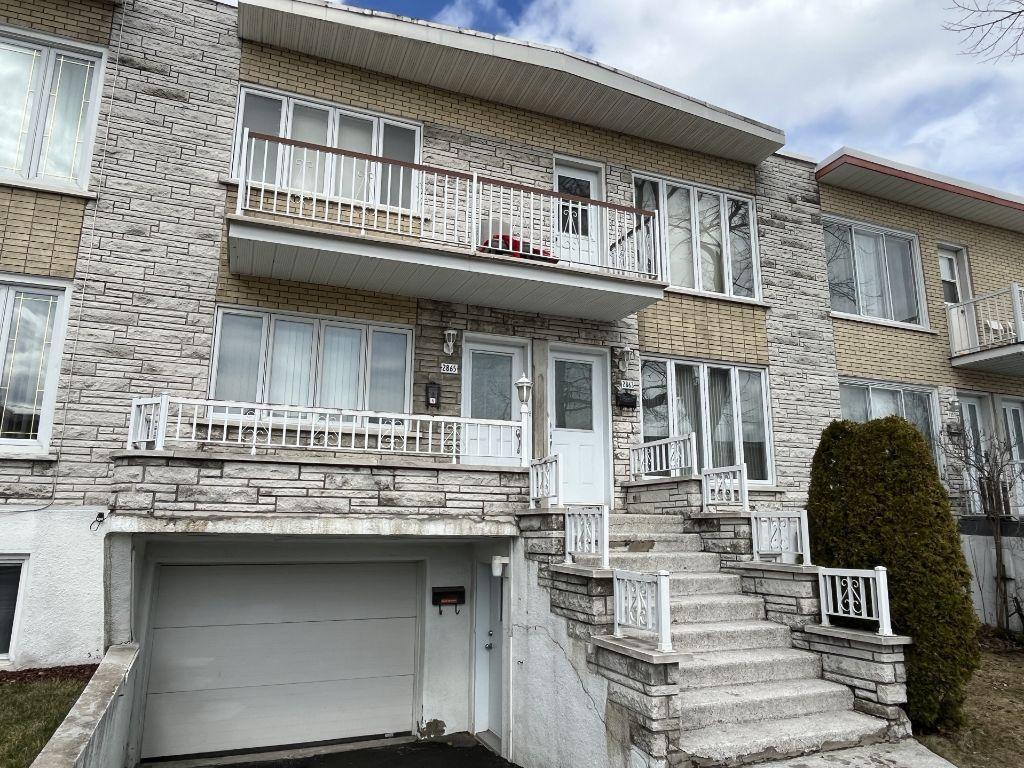 Bas de duplex - RDC (5 1/2) avec sous-sol (2 1/2) et garage + cour privée près du métro Langelier - 3CH - 2SDB | 3222083