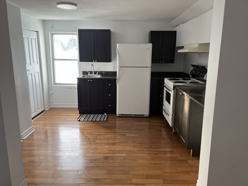 Appartement Tout Inclus 3 1/2 à Louer / | 3222207