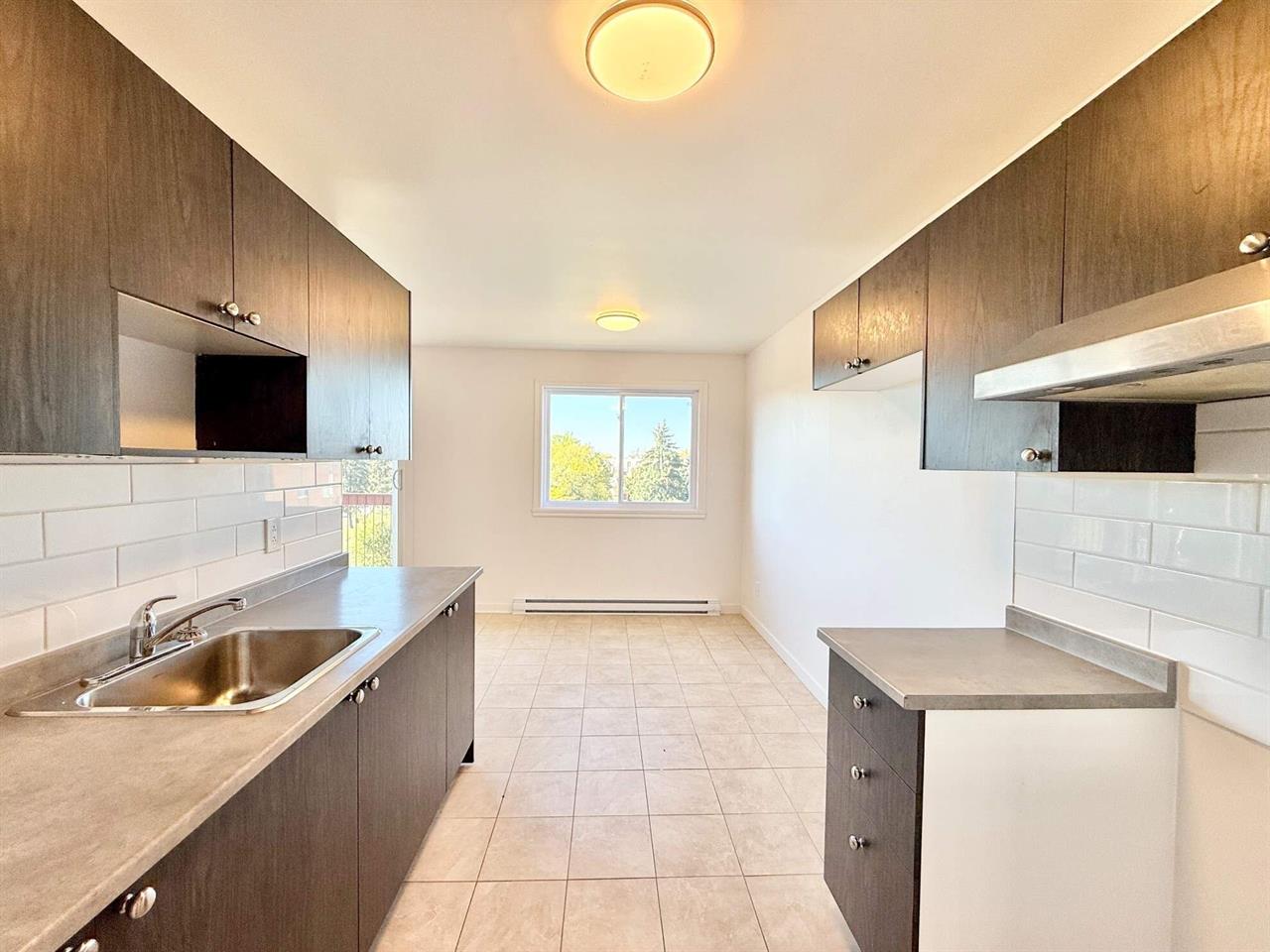 2 CH - 1 SDB - Longueuil - $1,475 /mo | 3222664