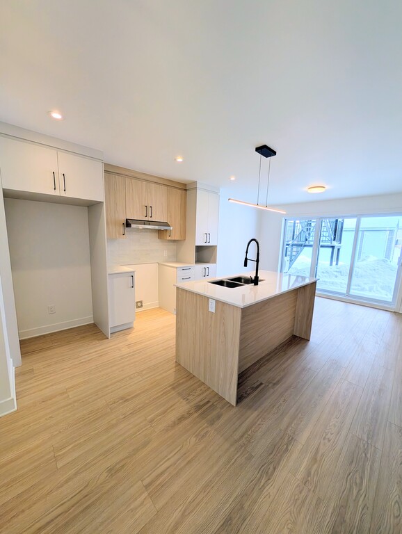 3½ Neuf, Bellefeuille, St-Jérôme AVRIL | 3222672