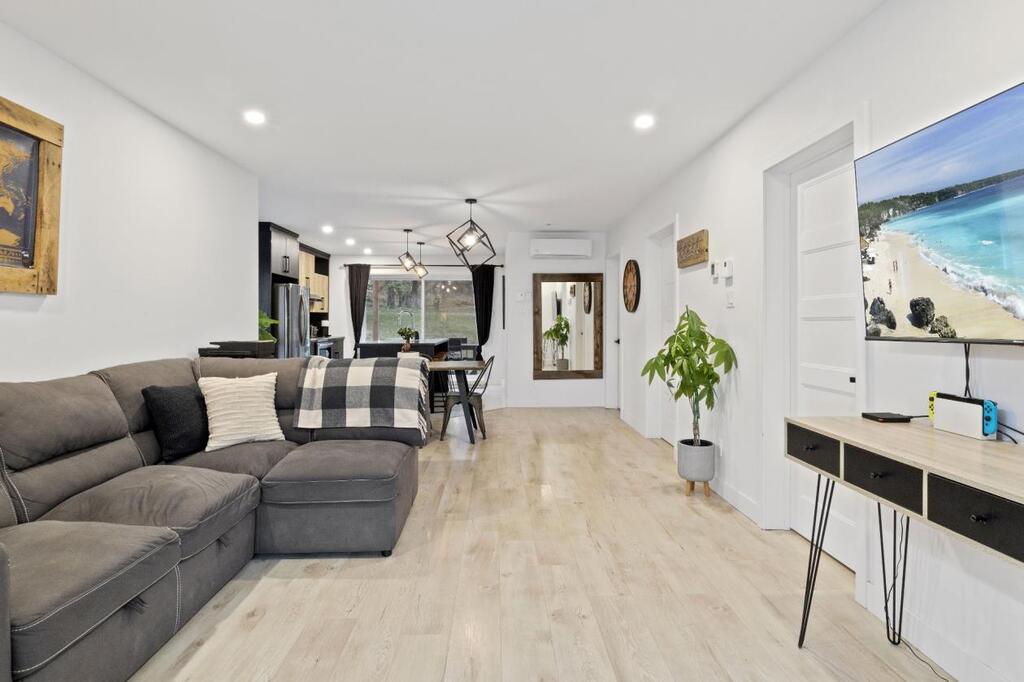 4-1/2 APPARTEMENT LUMINEUX ET NEUF À LOU | 3222962