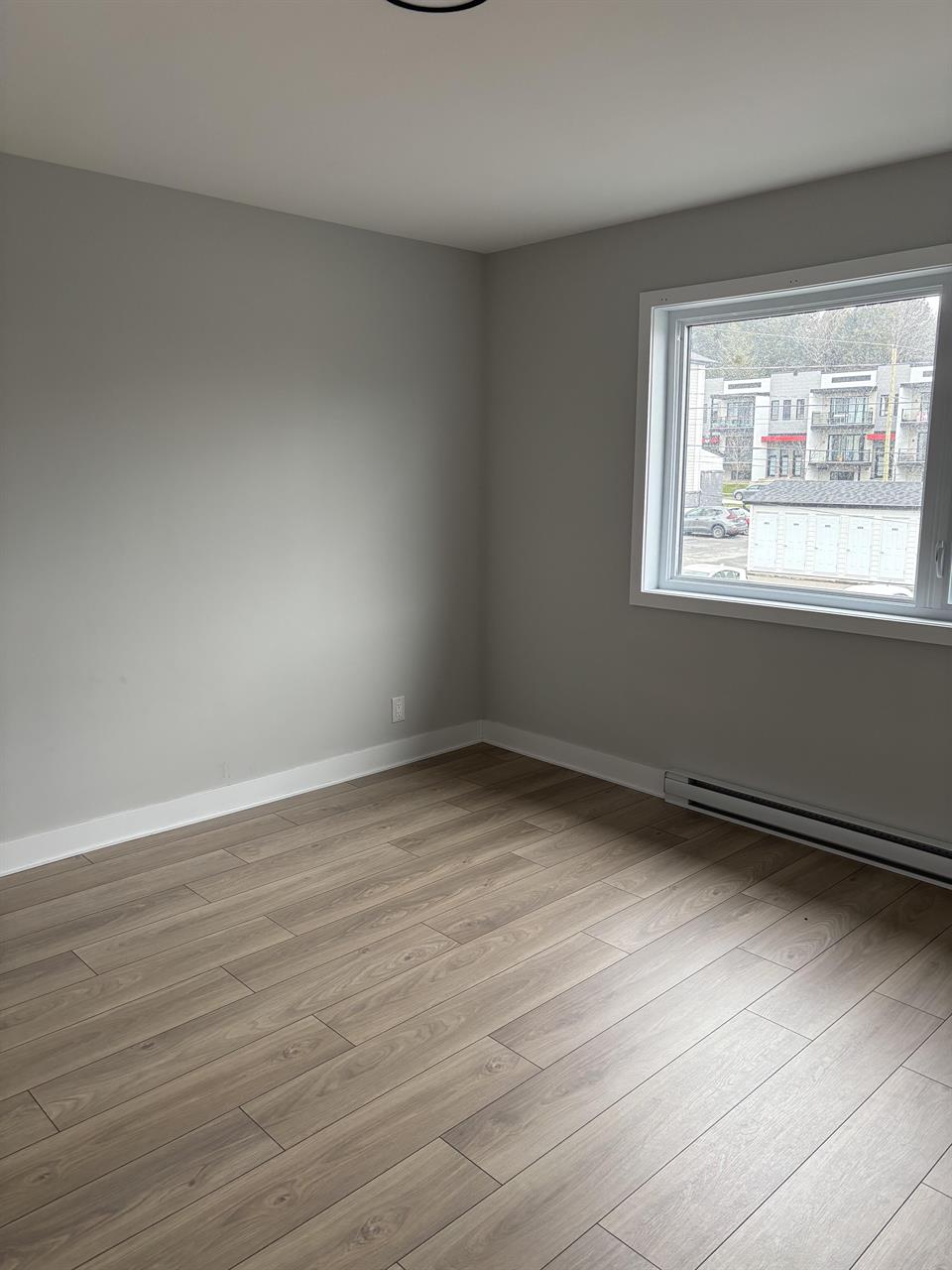 Immeuble - 885-907 Lamarche Magnifique 4 1/2 Dans Un Immeuble Récent | 3222972