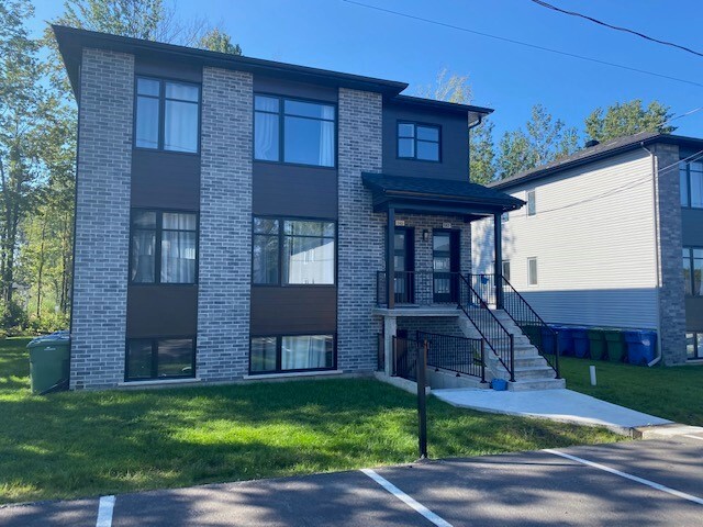 Beau Grand, 5 1/2 Farnham | 3223020