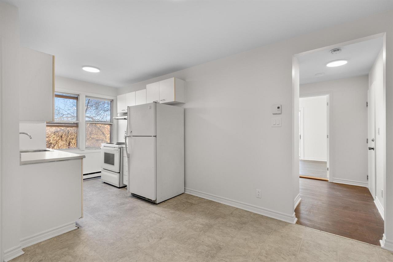 2 Bed, 1 Bath - 4761 Rue Hochelaga, Montréal | 3223110