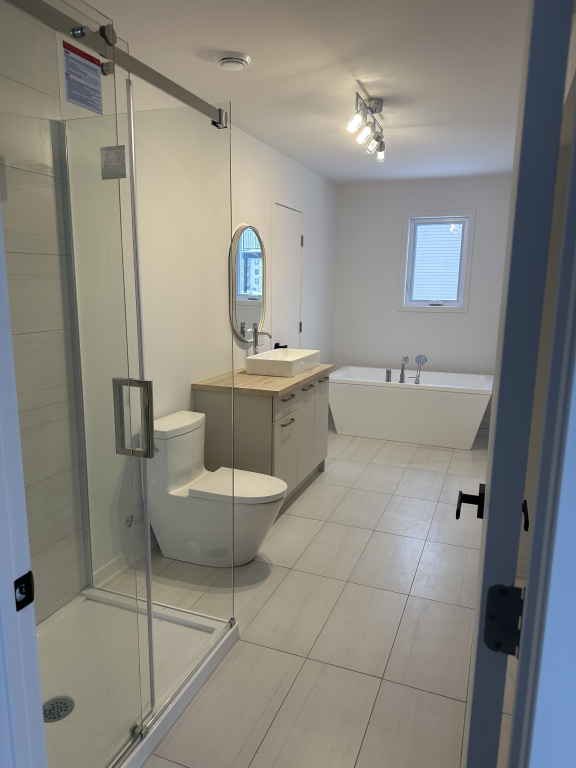 4 1/2 Neuf Style Condo Et Avec GARAGE | 3223173