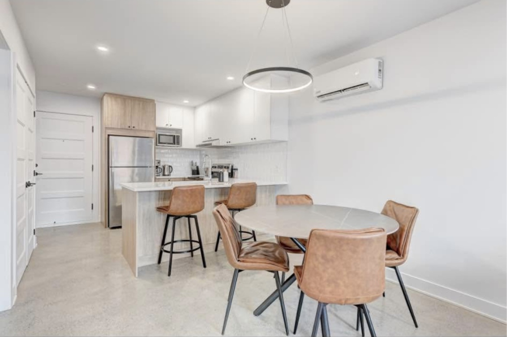 Appartement 3 1/2 - Cession De Bail | 3223180