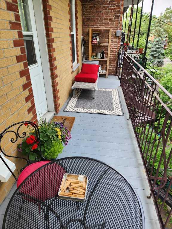 ROSEMONT 6½ - PRÈS DE MASSON – GRANDE COUR – SEMI-MEUBLÉ | 3223212