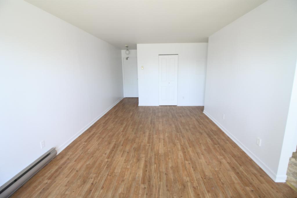 A Valleyfield – Grand, beau, propre et tranquille 5-1/2 , Libre 1 AVRIL | 3223240