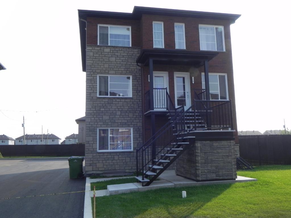 Superbe 4 1/2 au 3e étage | confort et tranquillité | 3226243