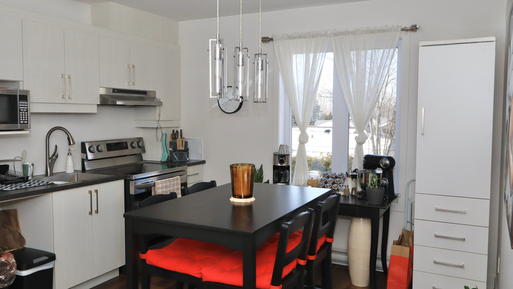 Appartement 4 ½ à Louer - Les Coteaux | 3223302