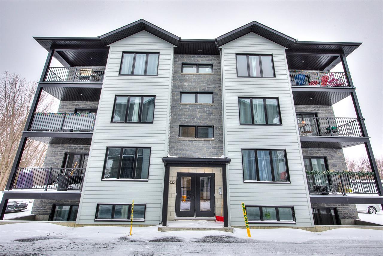 Appartement Saint-Zotique À Louer | 3223315