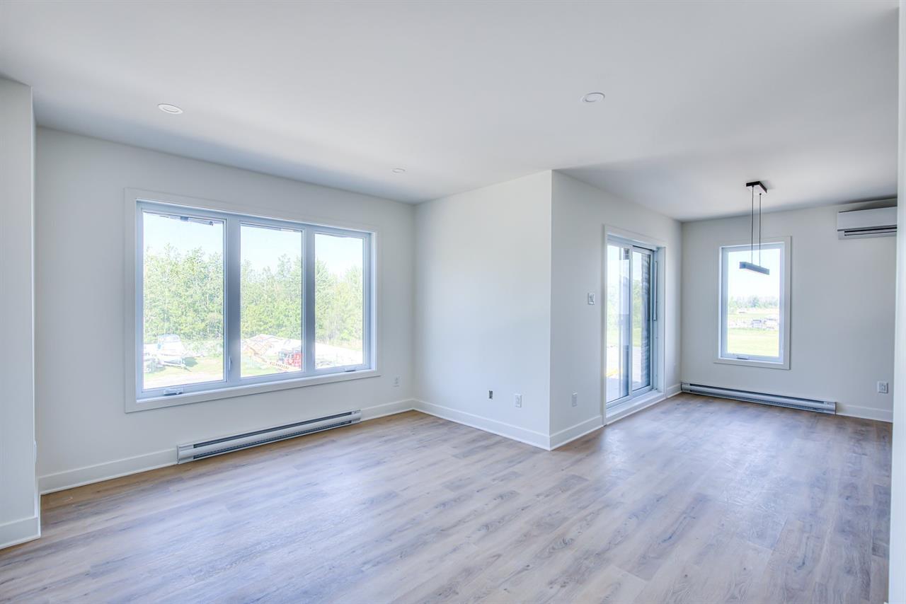 Appartement Saint-Zotique À Louer | 3223315