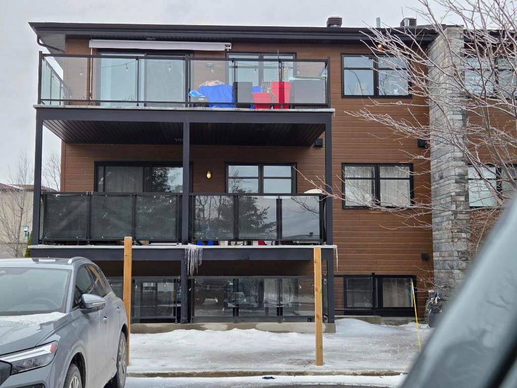 Logement Style condo 5 1/2 | 3223356