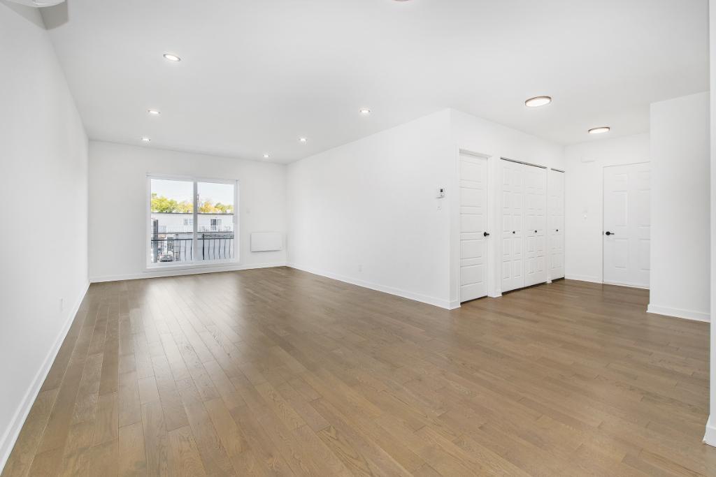 GRAND 5 ET DEMI DE 1450 PIEDS CARRÉS ! | 3223360