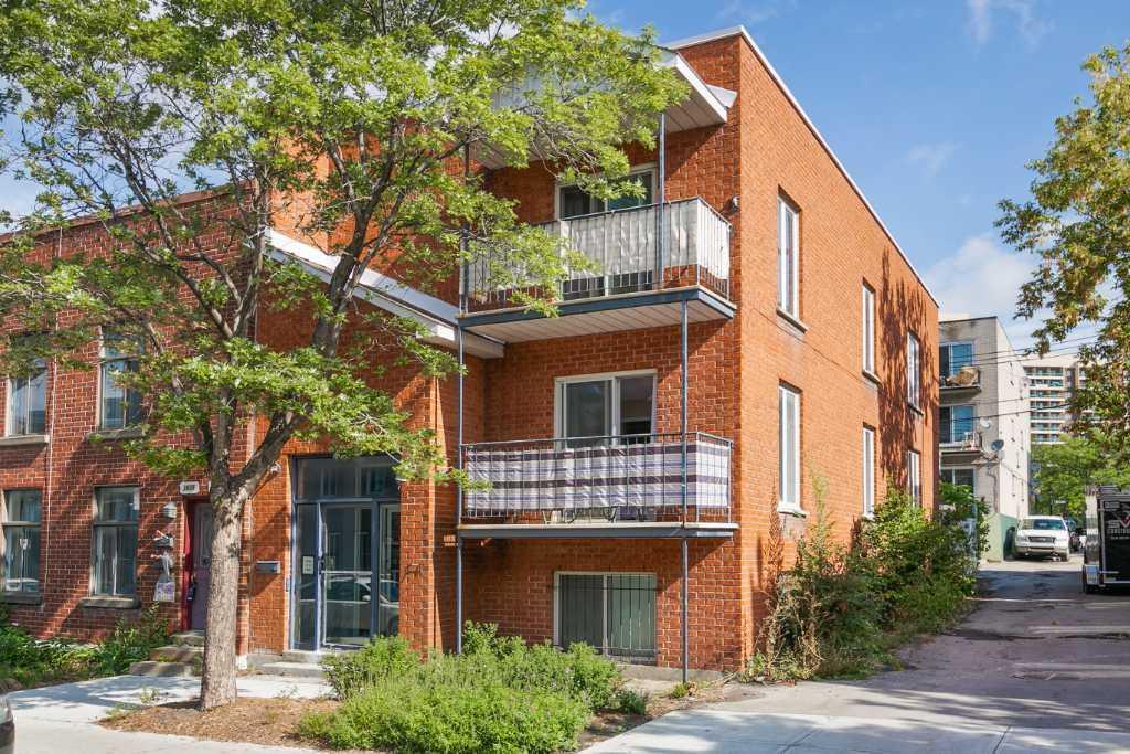 Logement 4 1/2 meublé, chauffé, éclairé métro Frontenac | 3223386