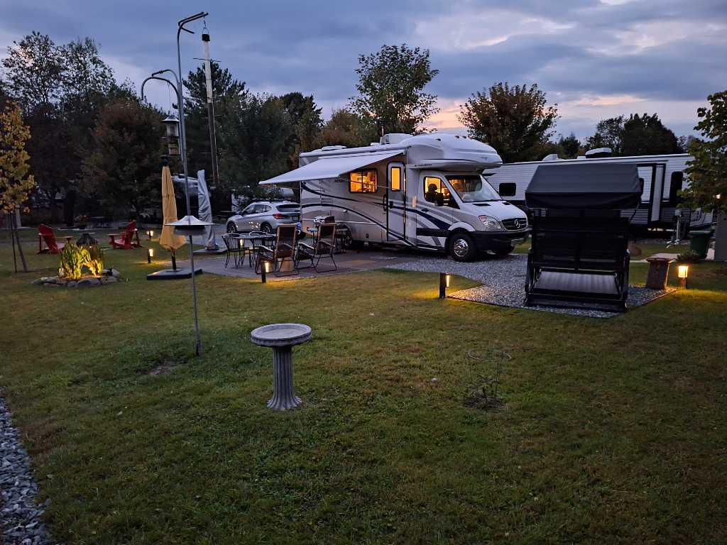 Terrain privé numéro 78 au camping du lac d'argent. | 3223405