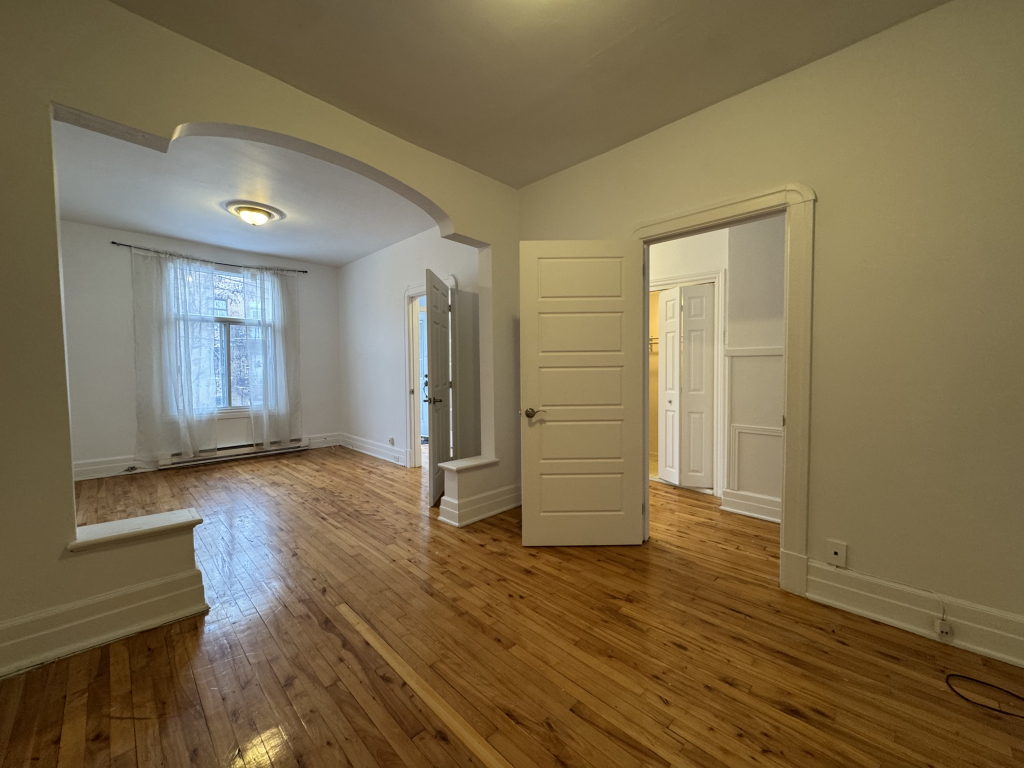 Verdun - Beau 3 1/2 Disponible | 3223666