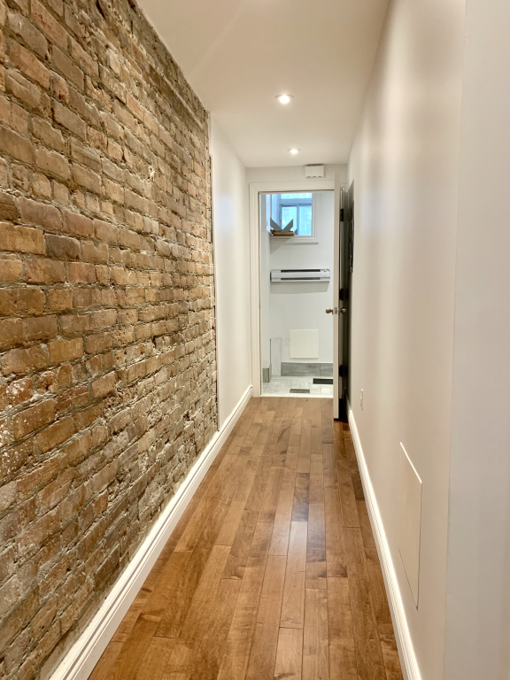 Downtown - Furnished 3 1/2 For Rent | 3223677