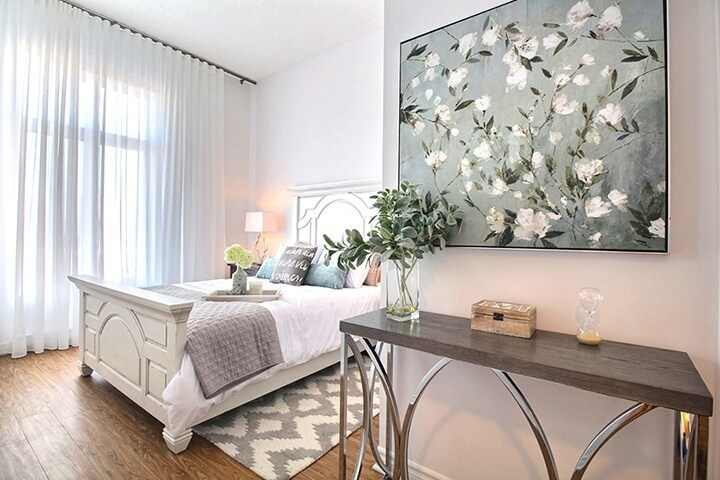 55 Et Plus, Très Grand Appartement | 3224156