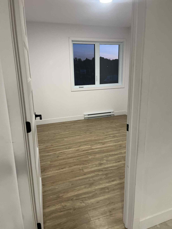 5 1/2 NEUF | 3224199